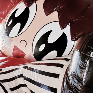 美女露出奶头扒开大腿无遮挡
